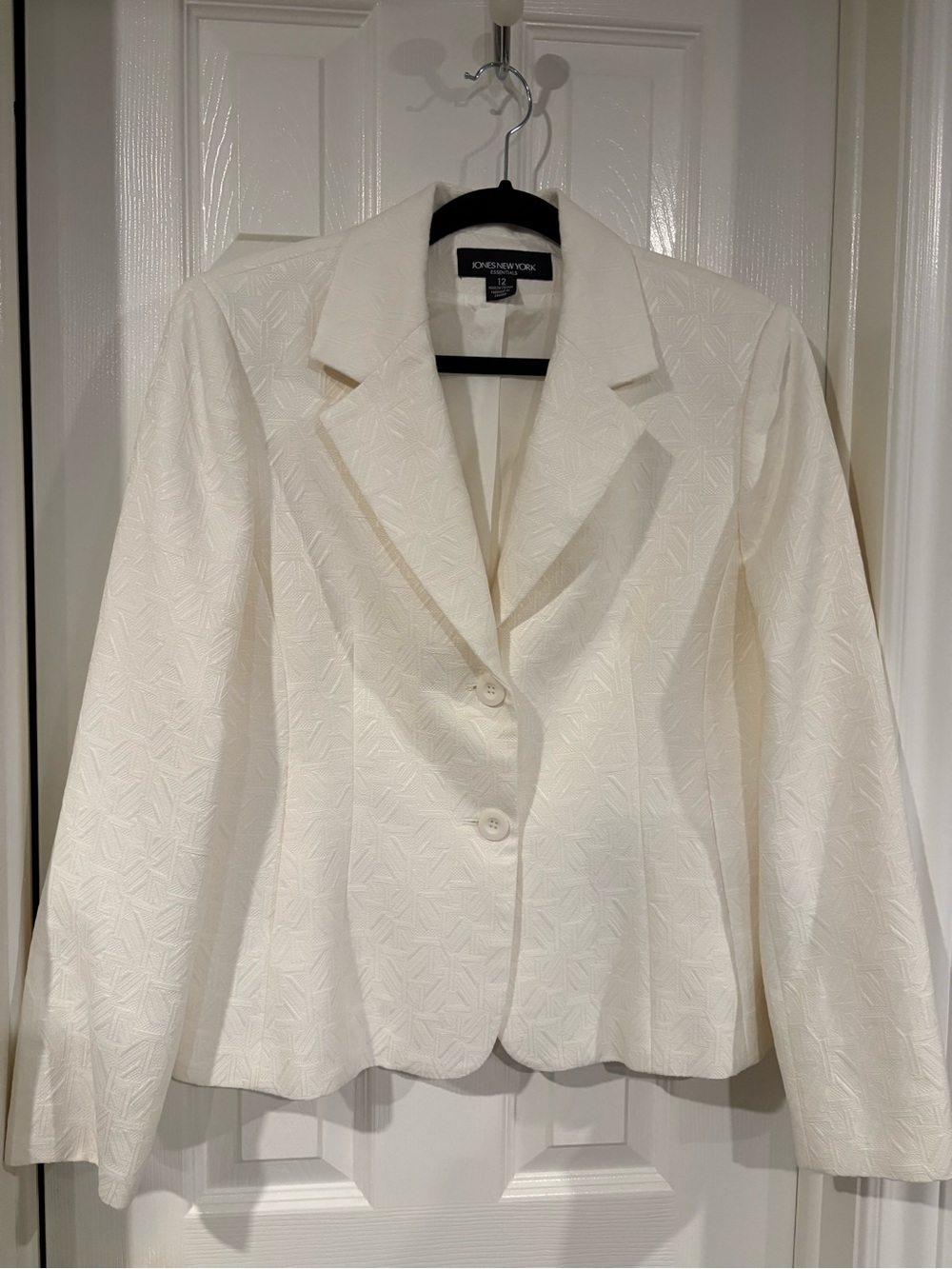 Jones New York Ivory Textured Two-Button Blazer